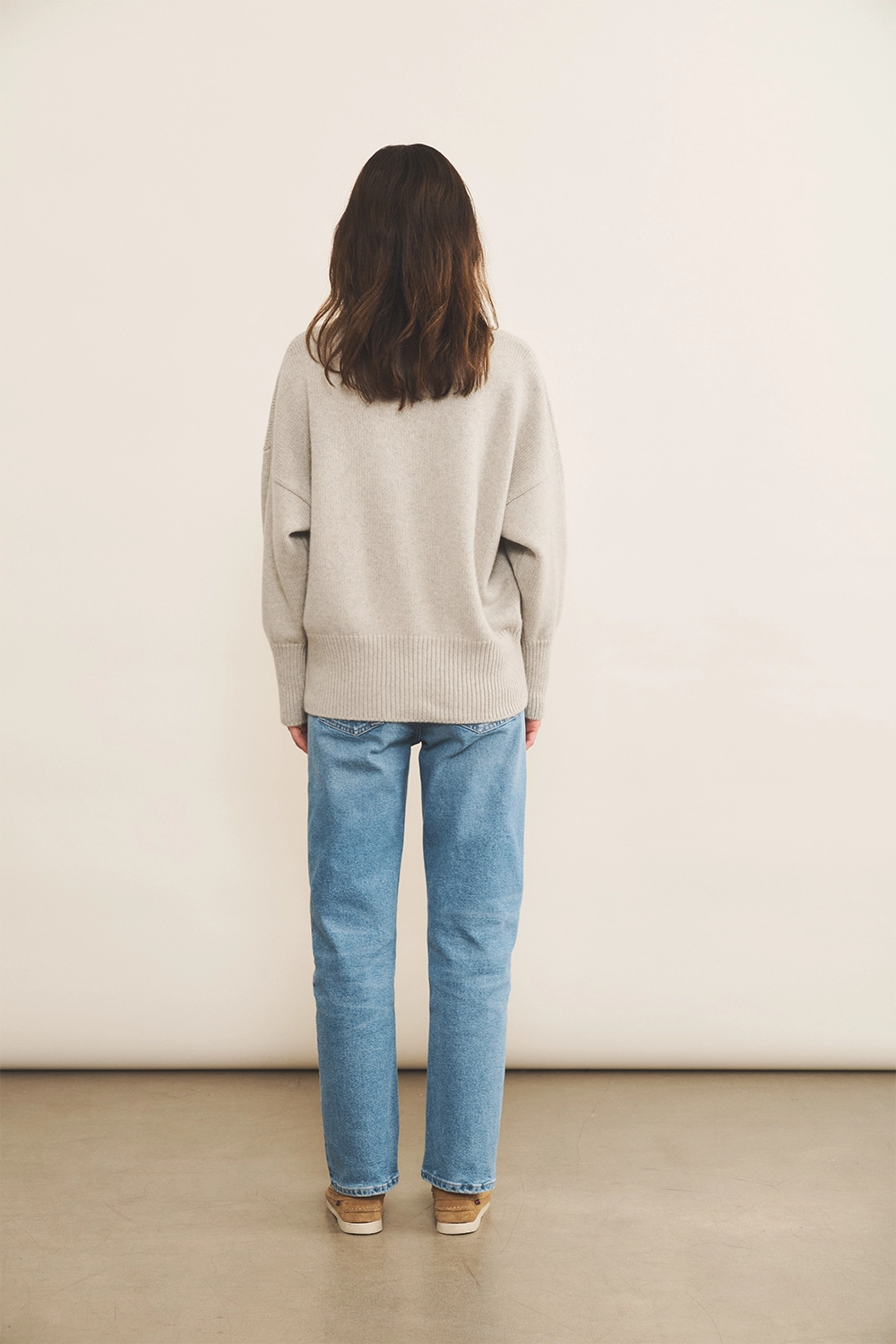 light grey cashmere sweater women - back view | Francesca | Linnea Lund