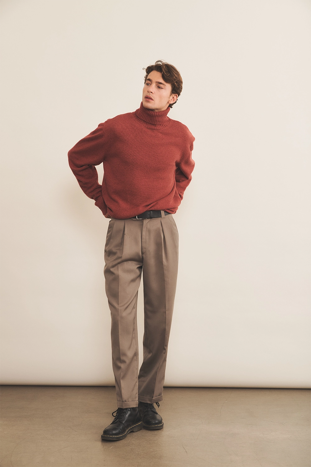 red ochre cashmere sweater men - look | Francois | Linnea Lund