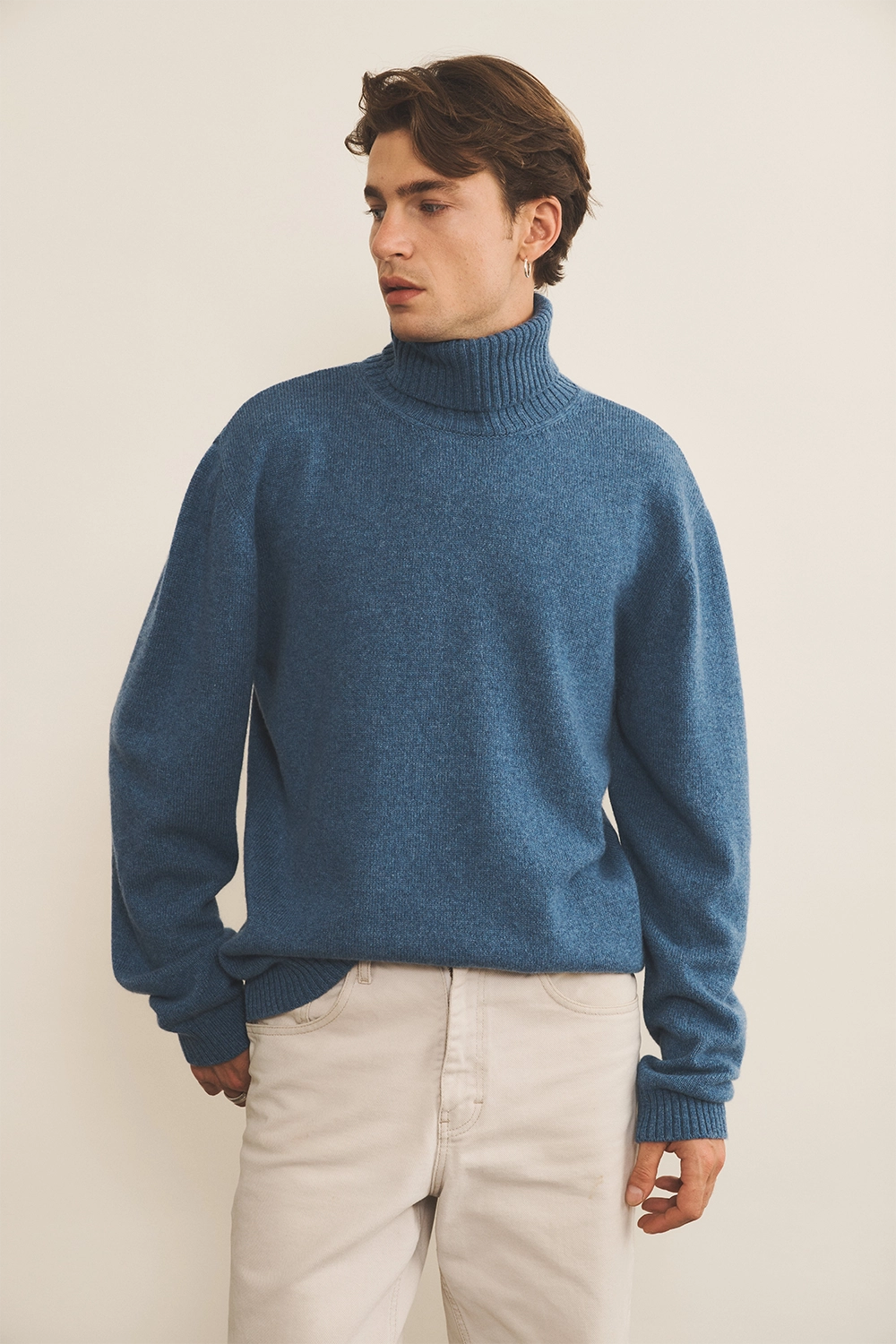 blue denim cashmere sweater men - look | François | Linnea Lund