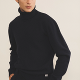 dark blue cashmere sweater men - front view | François | Linnea Lund