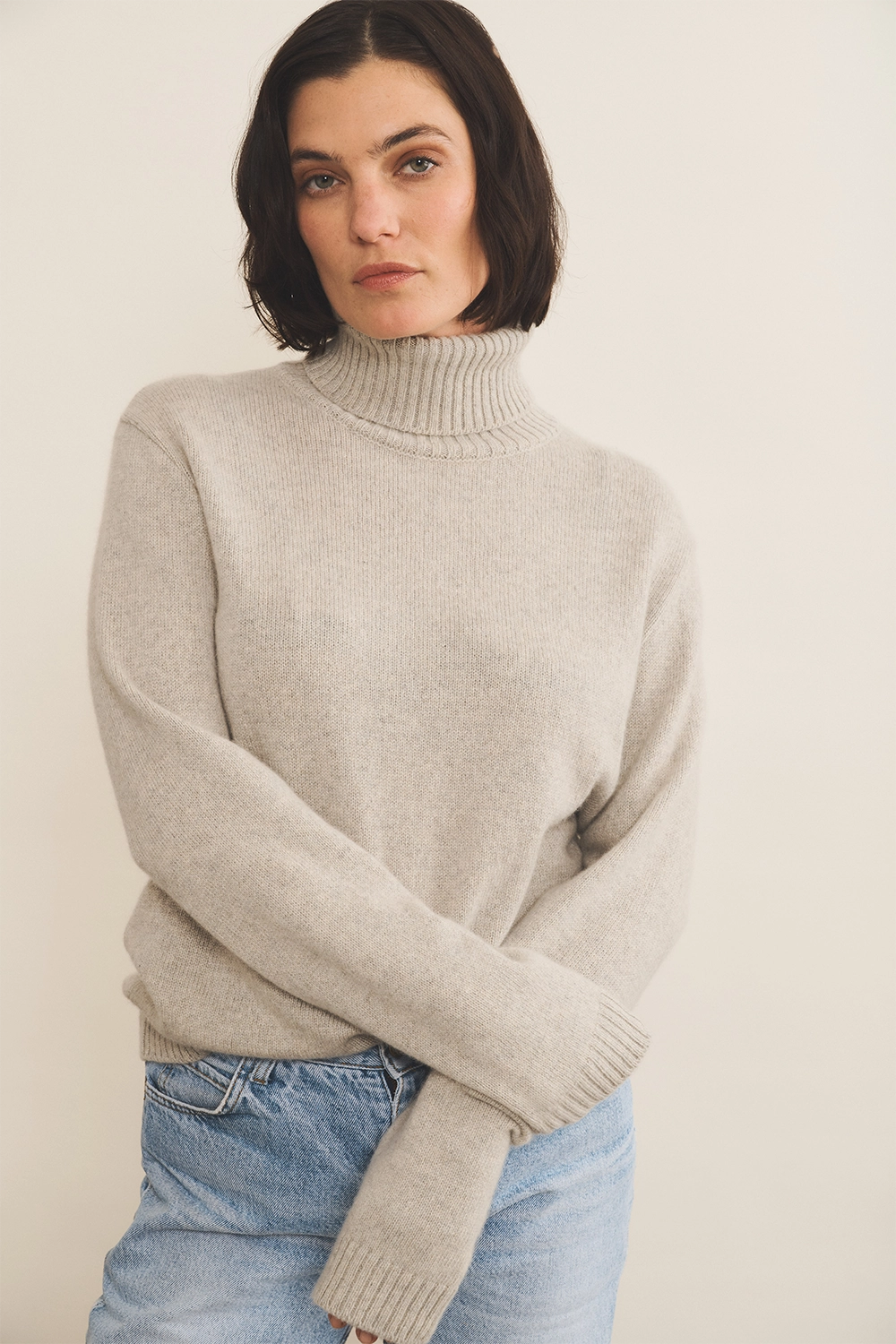 light grey cashmere sweater women - front view | François | Linnea Lund