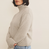 light grey cashmere sweater women - side view | François | Linnea Lund