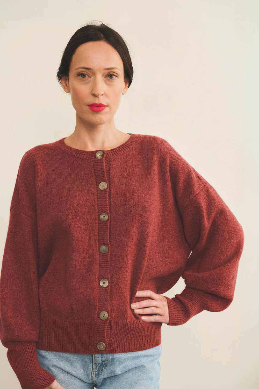 Cashmere cardigan women ocher green - front view | Gabriella | Linnea Lund