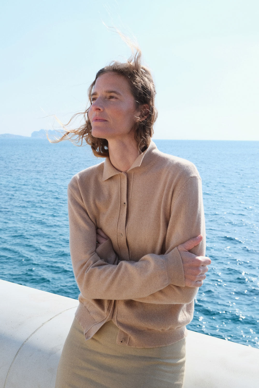 Women lightweight cashmere polo neck cardigan camel | Gunilla | Linnea Lund