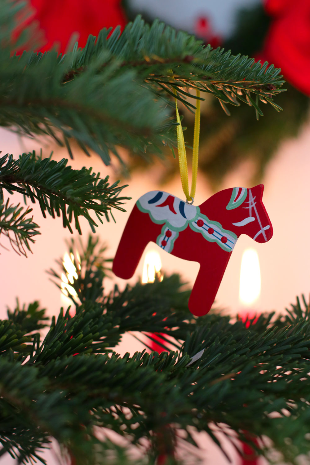 Hand-painted Wooden Christmas Tree Pendant – Dala Horse | Linnea Lund
