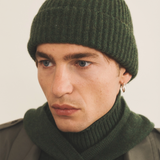 Dark green cashmere beanie men - front view | Harry | Linnea Lund