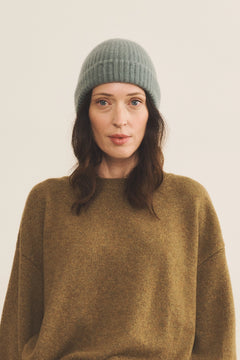 verdigris beanie cashmere men - front view | Harry | Linnea Lund