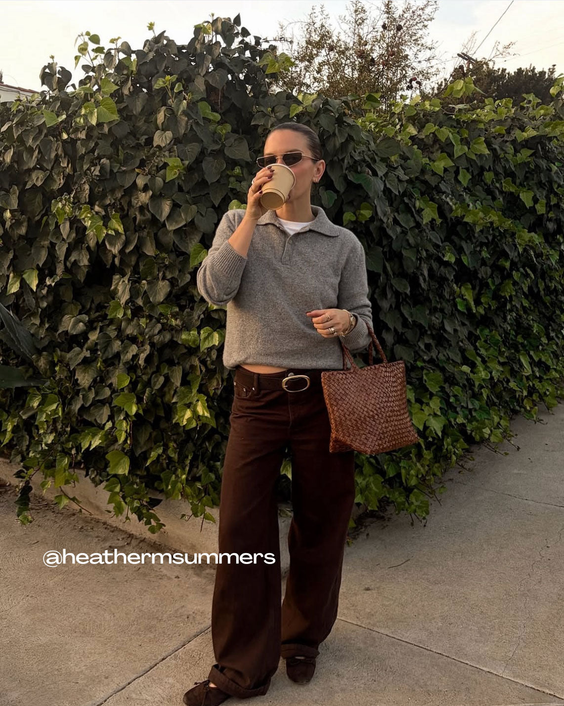 Heather Summers influencer wearing the Linnea Lund cashmere sweater Ralph