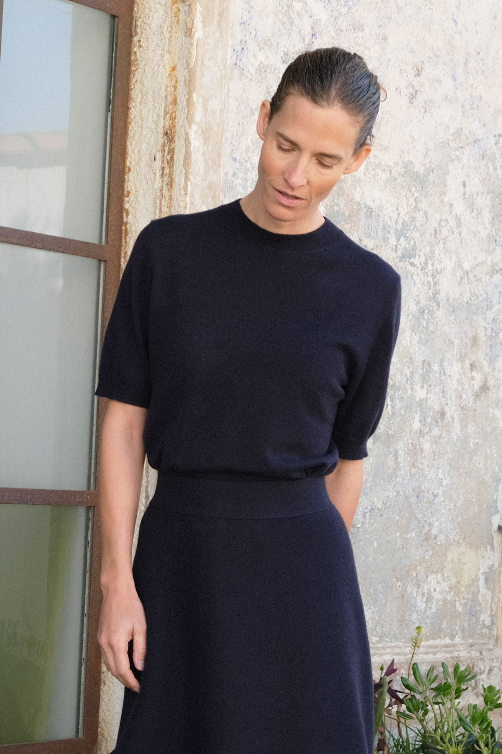 Midnight blue cashmere t-shirt for women | Jeanette | Linnea Lund