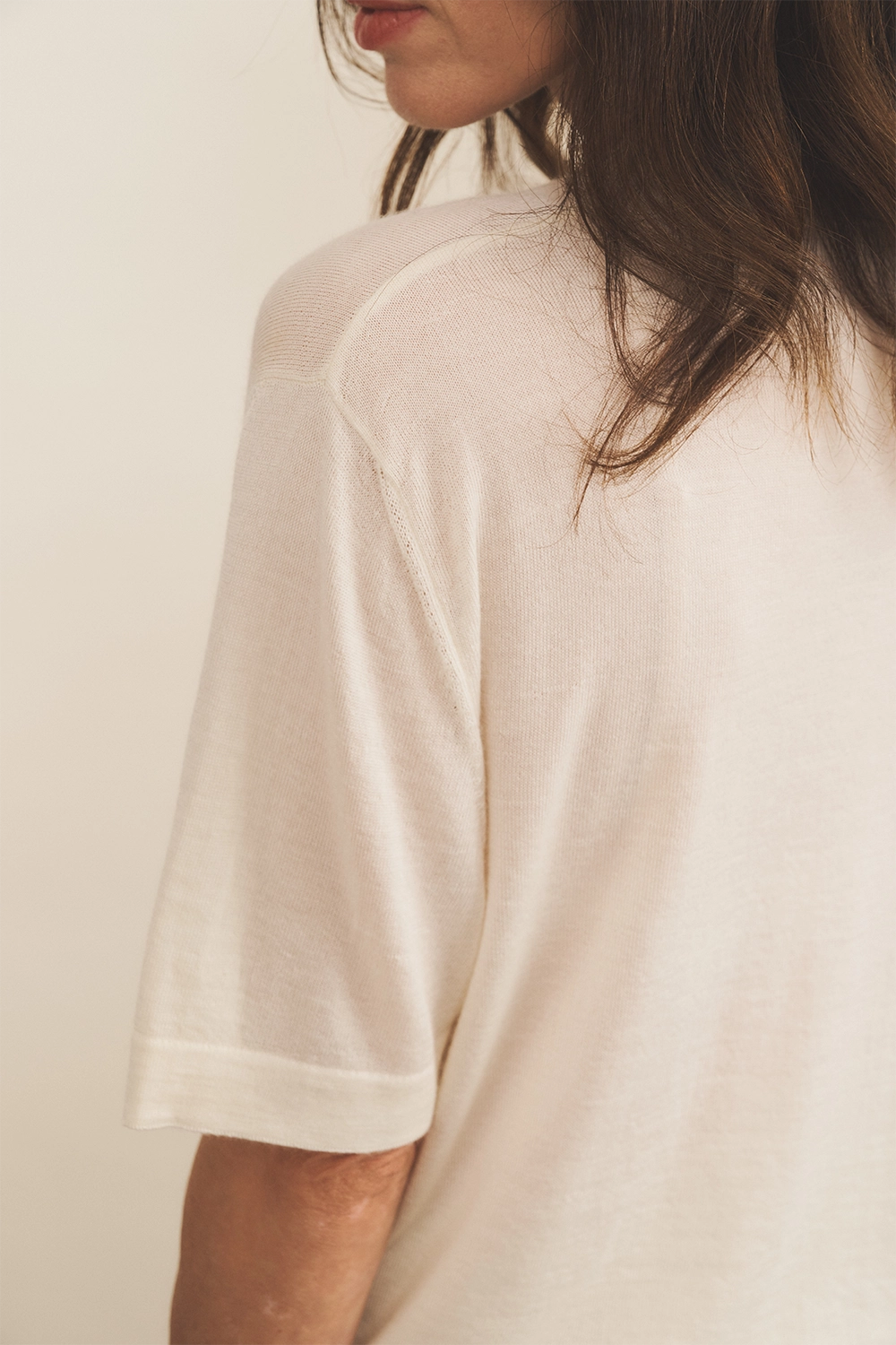 white cashmere tee shirt women - focus | Julien | Linnea Lund