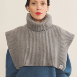 Grey cashmere collar women - front view | Kate | Linnea Lund