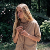 Crew neck short sleeve camel cashmere cardigan | Lena | Linnea Lund