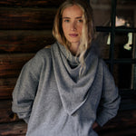 Large grey premium cashmere triangle scarf | Liv | Linnea Lund