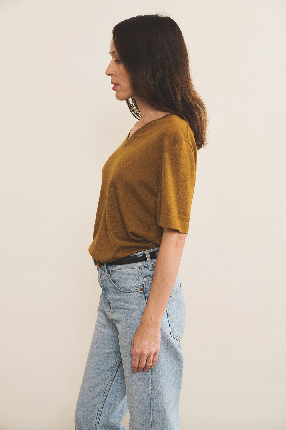 bronze color cashmere tee shirt women - side view | Magnus | Linnea Lund