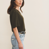 kaki cashmere tee shirt women - side view | Magnus | Linnea Lund