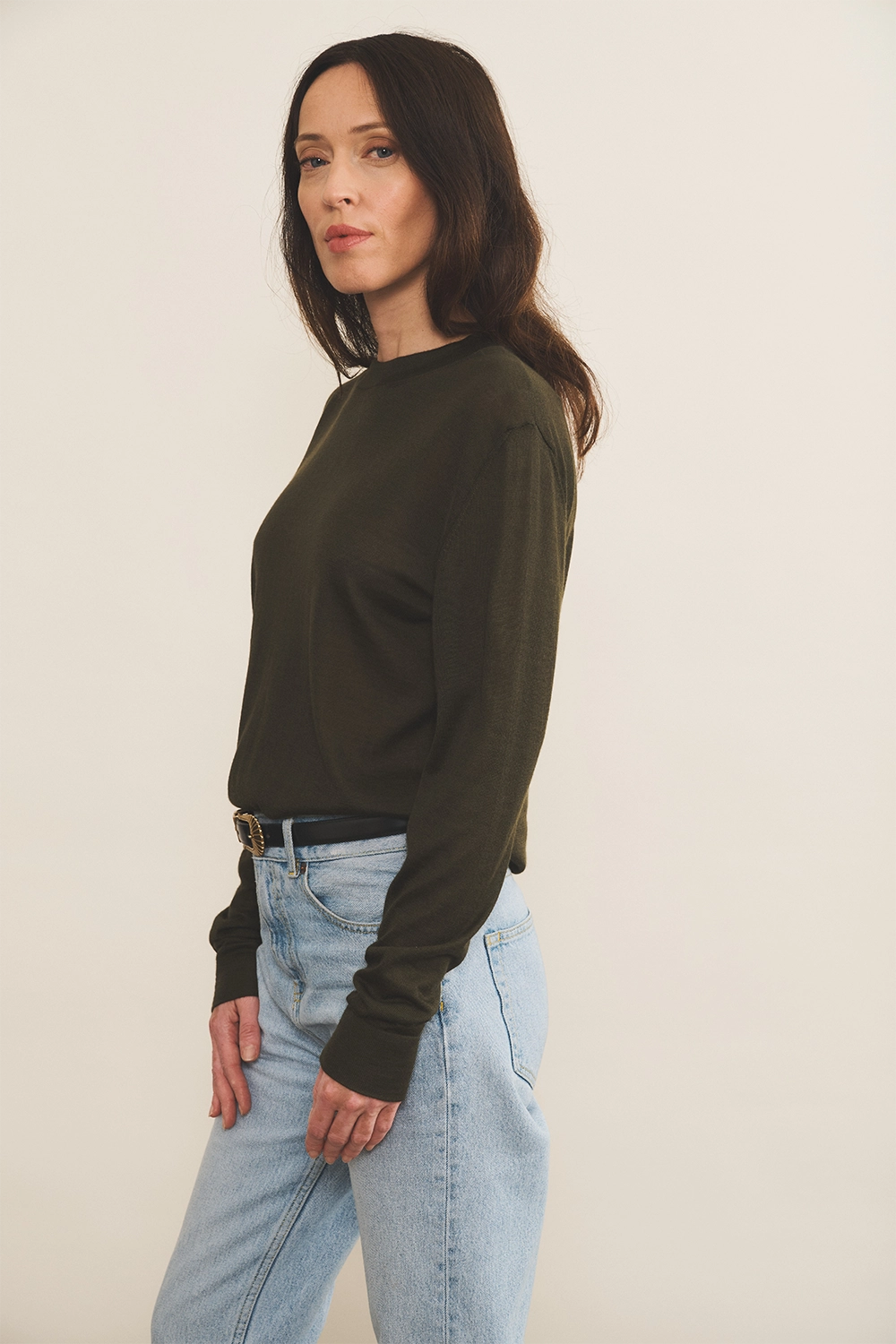 kaki cashmere sweater women - side view | Marcel | Linnea Lund