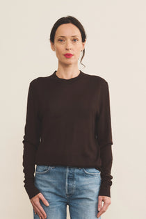 brown chocolate color cashmere tee shirt women - front view | Marcel | Linnea Lund