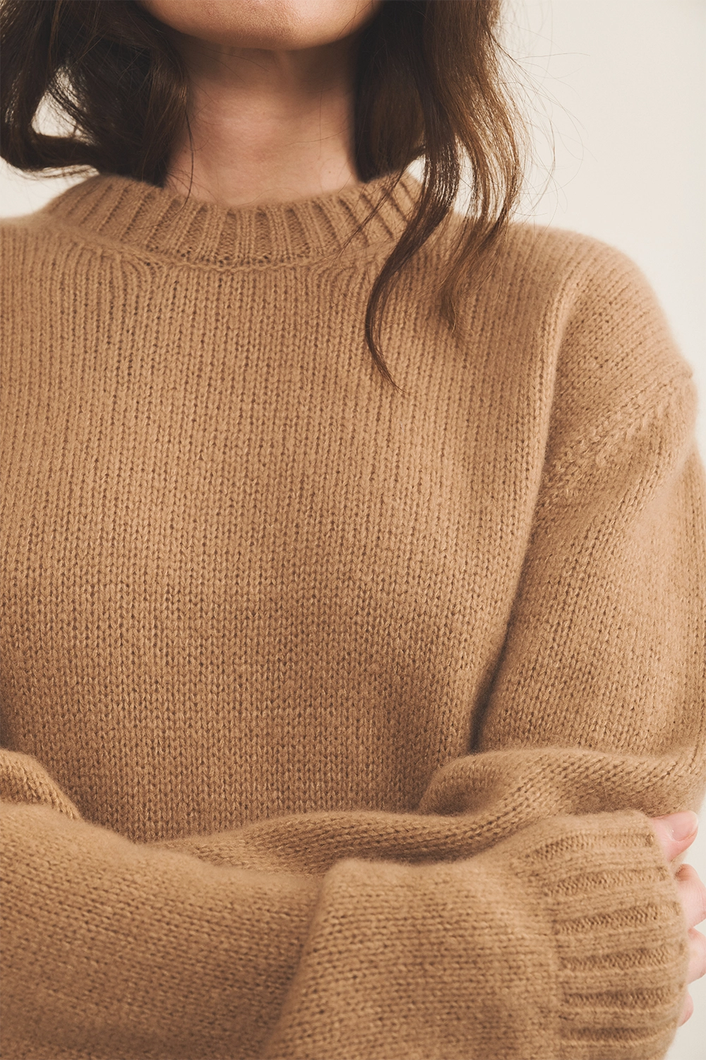 Brown cashmere sweater women - focus | Margot | Linnea Lund