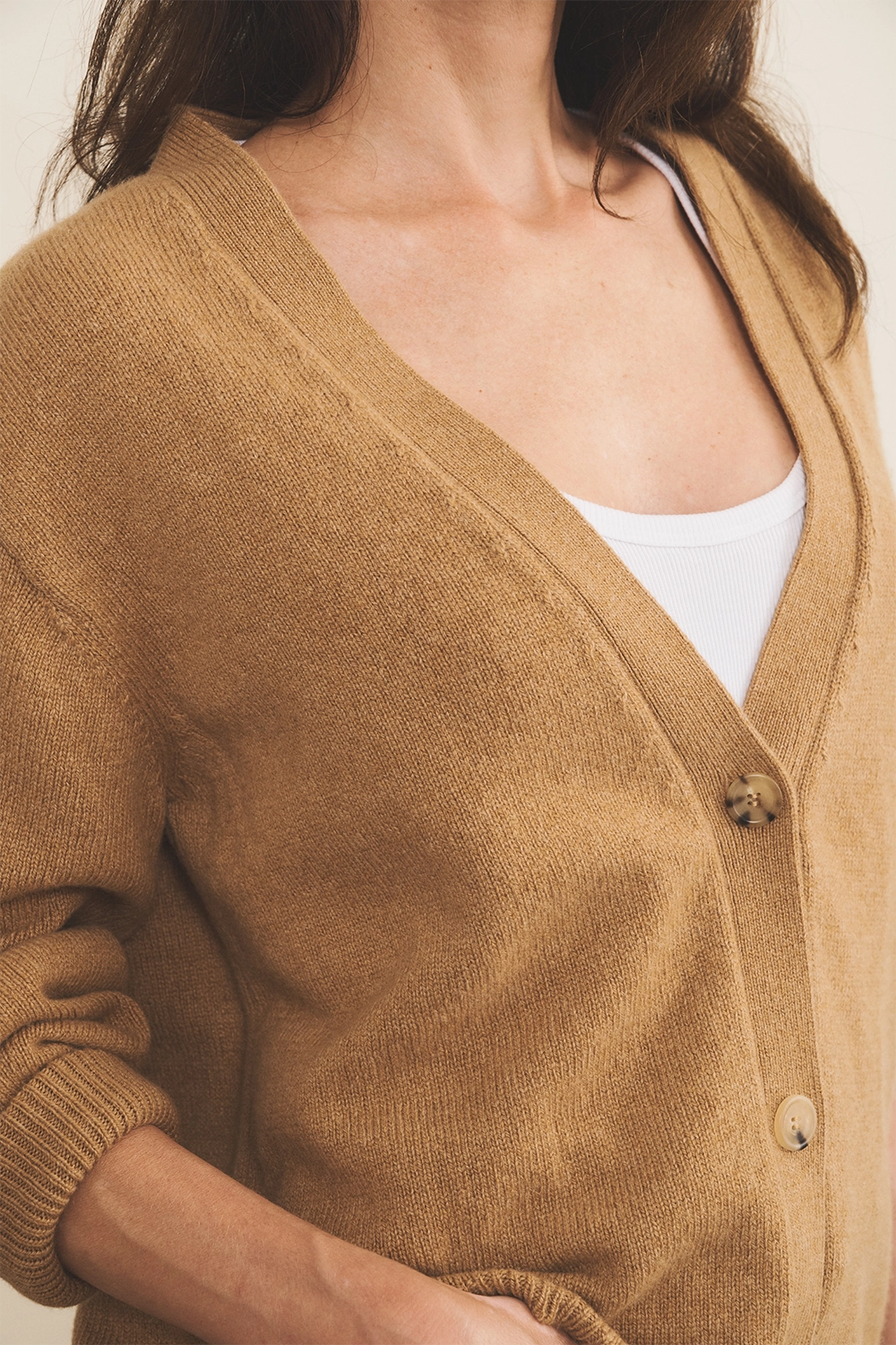 brown cashmere cardigan women - focus | Matilda | Linnea Lund