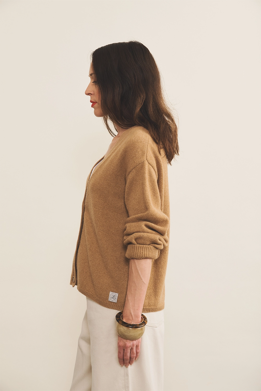 brown cashmere cardigan women - side view | Matilda | Linnea Lund