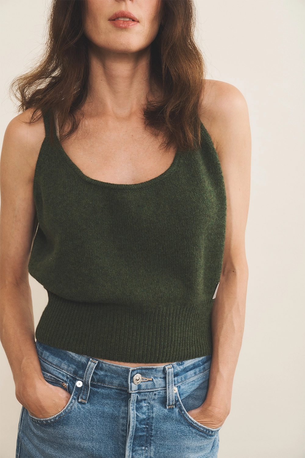 Dark green cashmere top women - focus | Maud | Linnea Lund