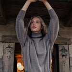 Turtleneck oversize brown cashmere sweater | Nathalie | Linnea Lund