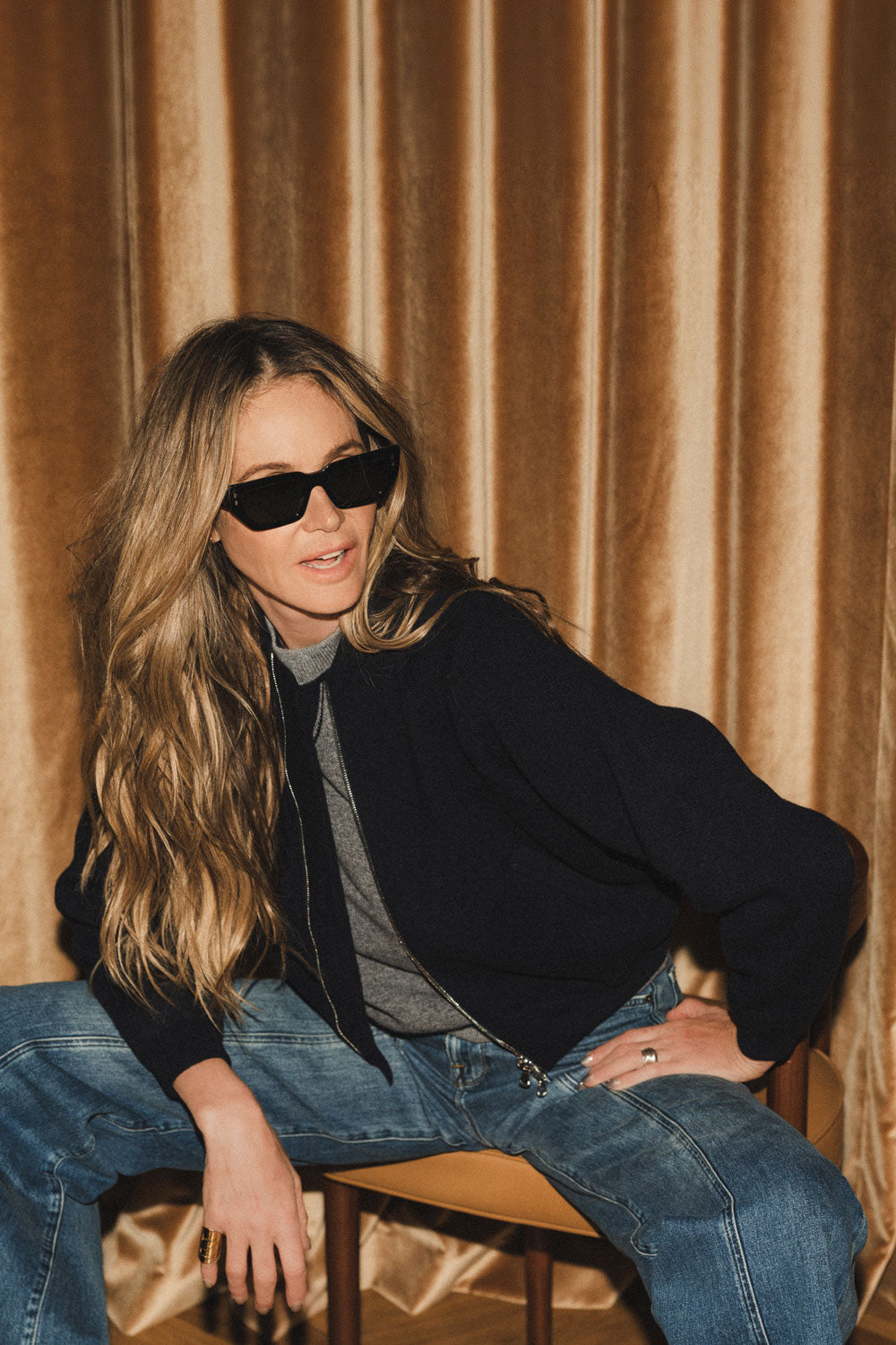 Midnight blue cashmere bomber - side | Elle Macpherson x Linnea Lund