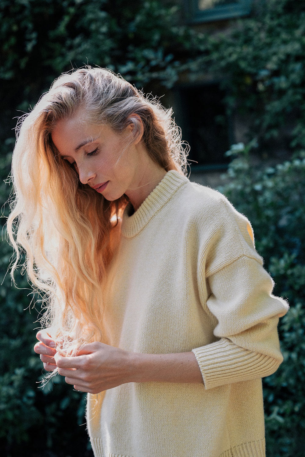 Turtleneck yellow cashmere oversize sweater | Nina | Linnea Lund