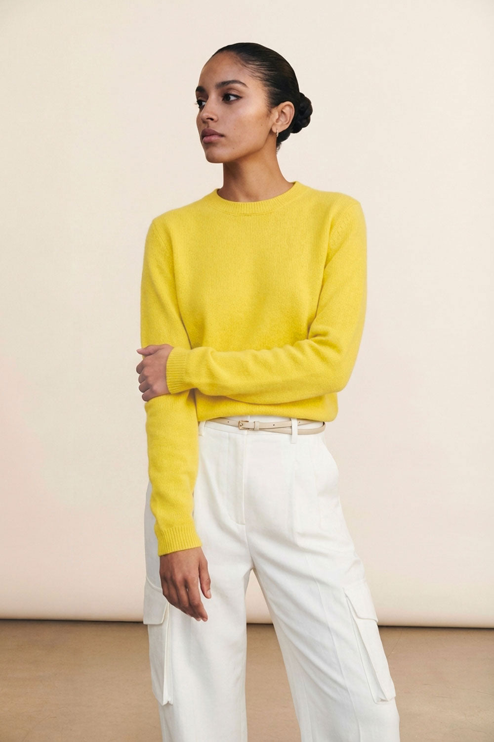 Bright yellow cropped cashmere sweater crewneck | Pia | Linnea Lund