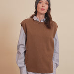Cashmere sleeveless cardigan women moka - video | Berit | Linnea Lund