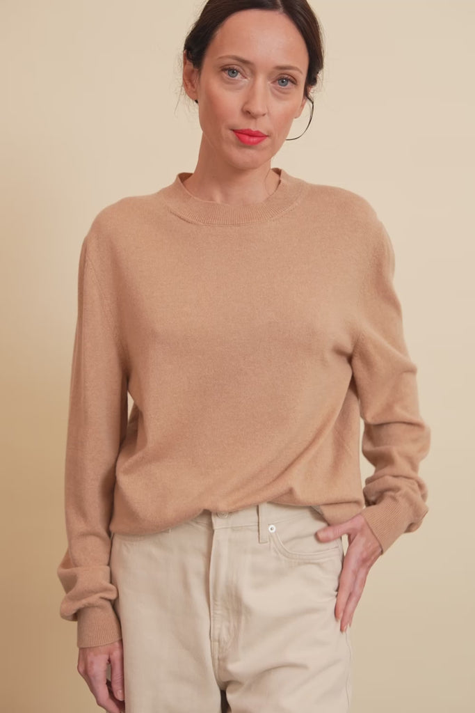 Camel light women cashmere sweater - video | Harald | Linnea Lund