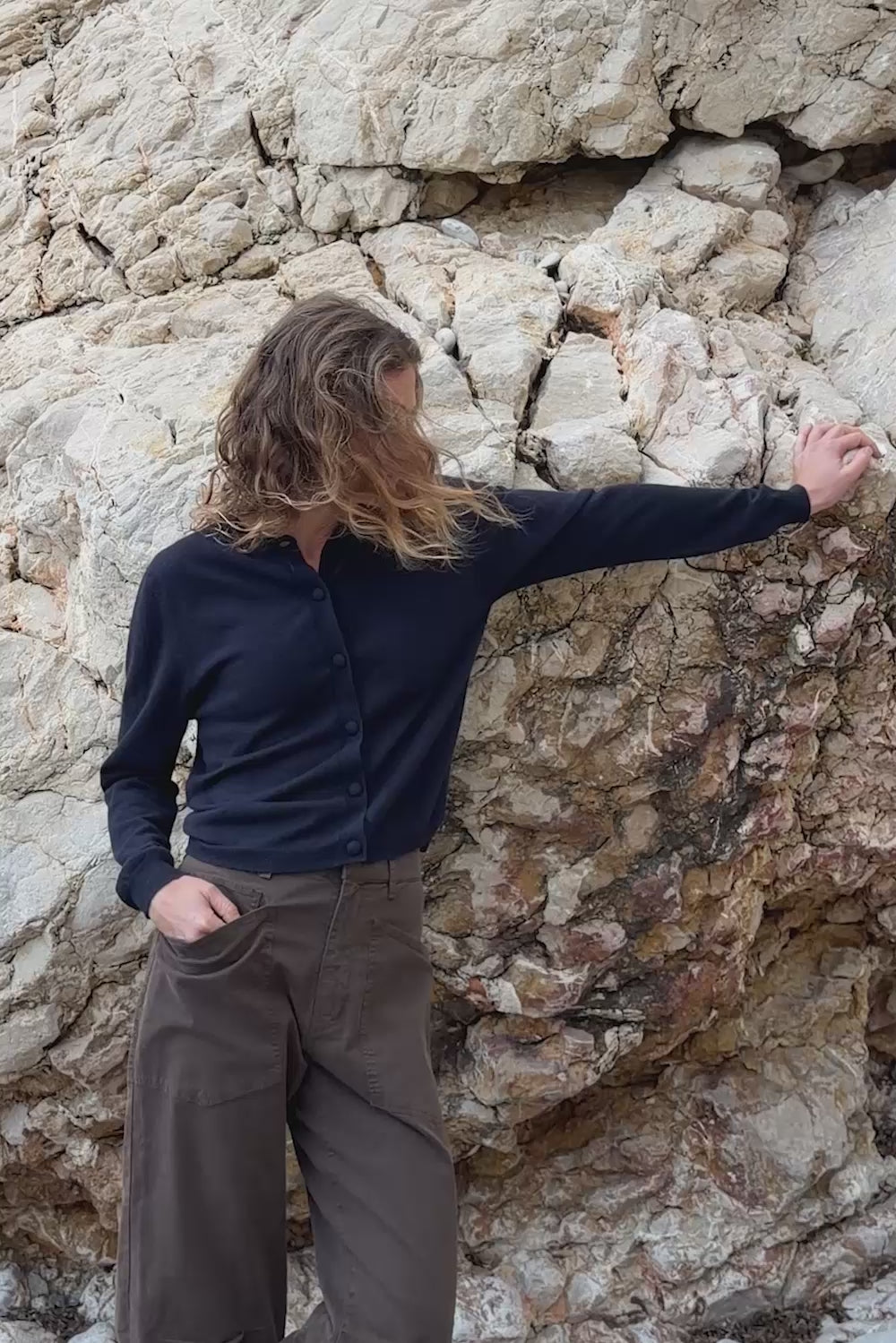 Women lightweight cashmere cardigan midnight blue | Grace | Linnea Lund