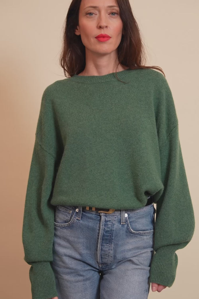 Green cashmere sweater women - video | Sarah | Linnea Lund