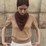 Brown triangle cashmere scarf - video | Liv | Linnea Lund