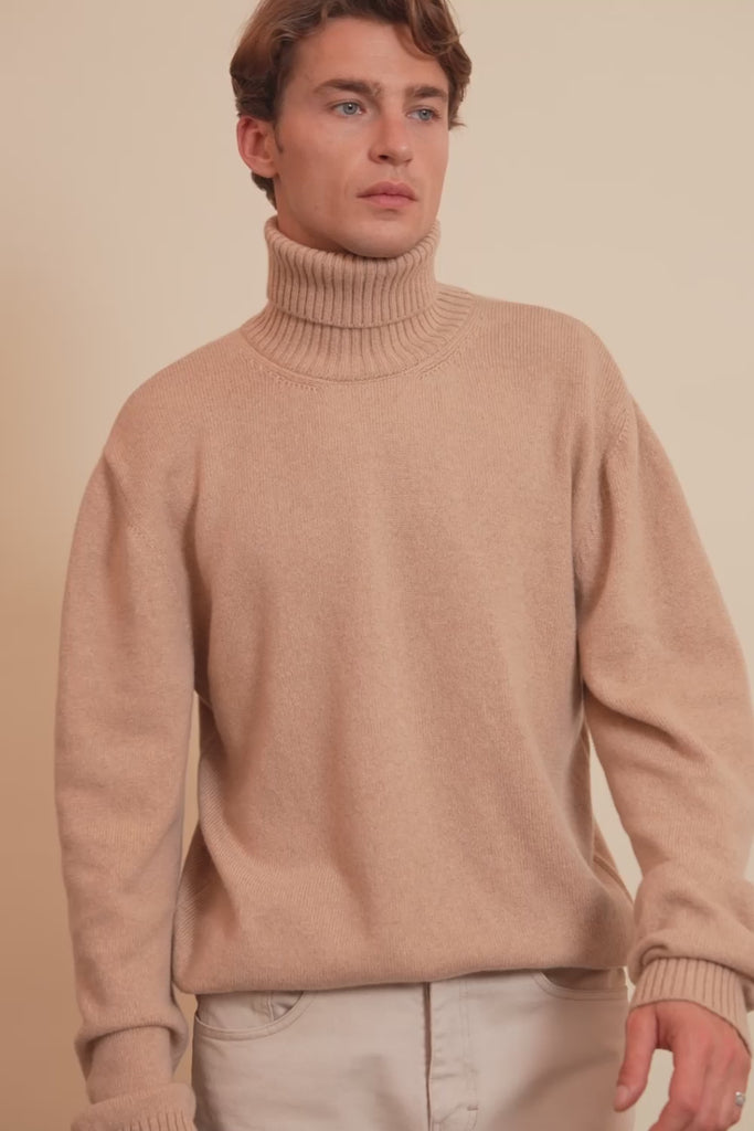 light camel cashmere sweater men - video | François | Linnea Lund
