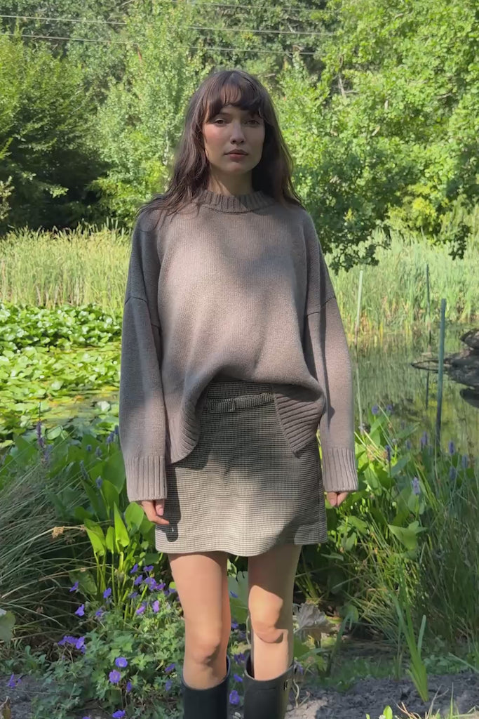 Taupe oversized cashmere sweater for women | Kajsa | Linnea Lund