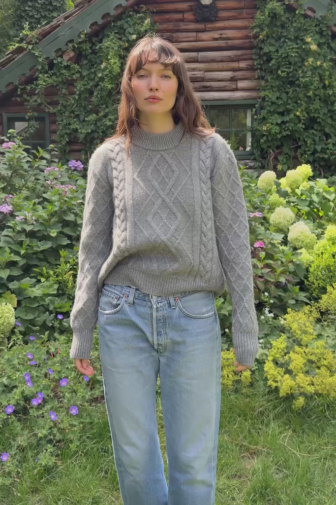 Grey cable knit cashmere sweater for women | Mila | Linnea Lund
