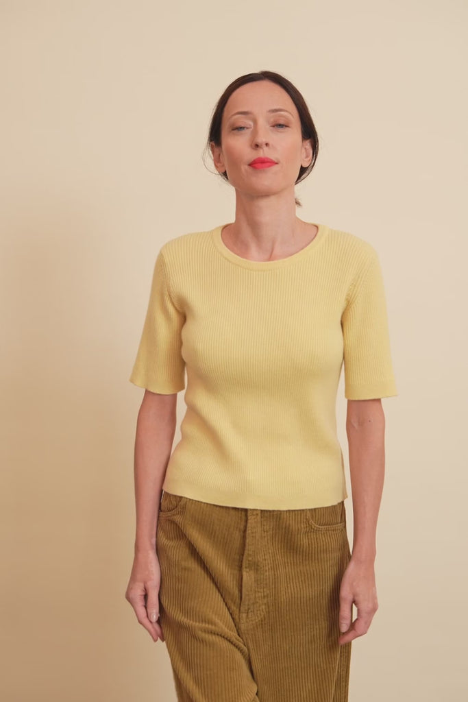 Yellow Women Cashmere Tee-shirt - video | Melanie | Linnea Lund