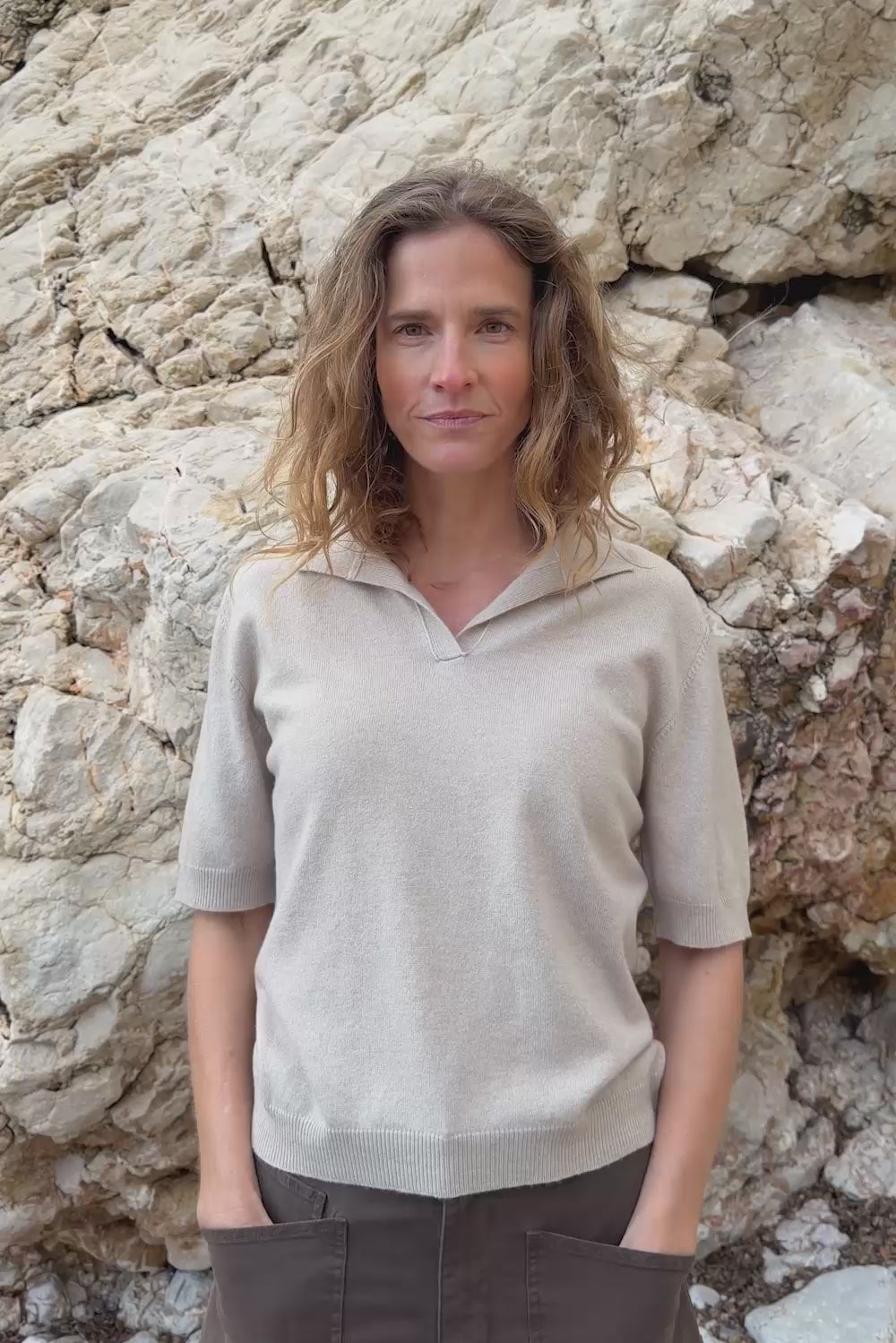 beige cashmere short sleeves polo | Isabella | Linnea Lund