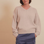 beige color cashmere sweater women - video | Emilie | Linnea Lund