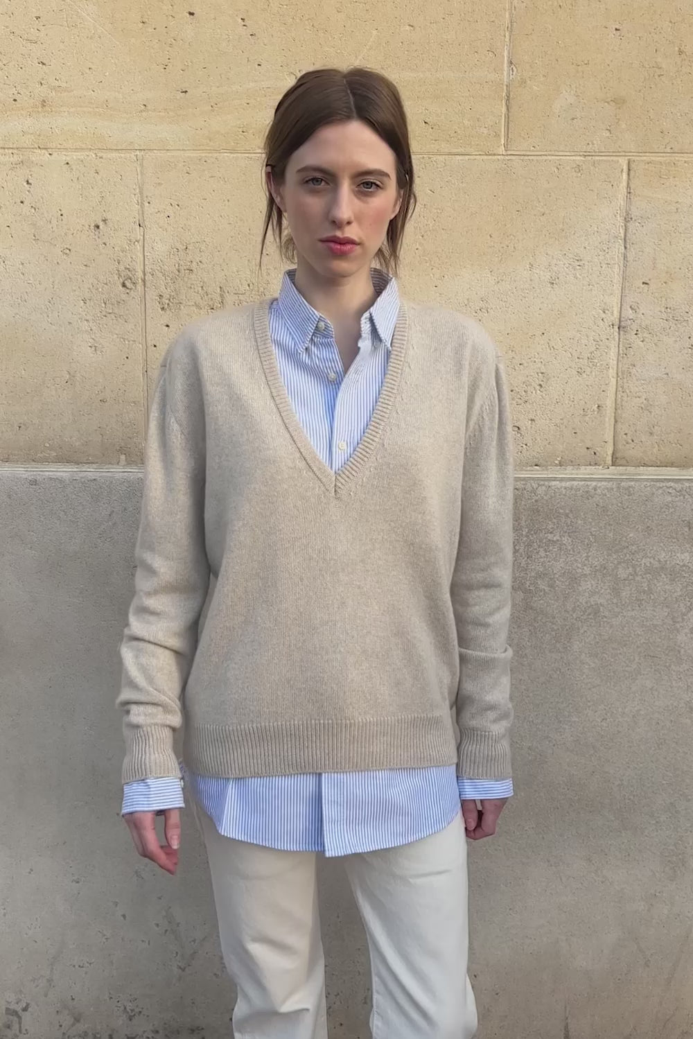 Beige deep v neck cashmere sweater for women | Cadaques | Linnea Lund