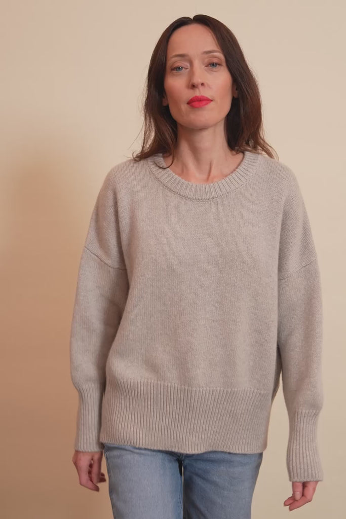 light grey cashmere sweater women - video | Francesca | Linnea Lund