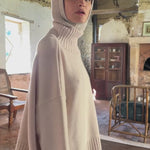 powder pink cashmere sweater women - video | Christina | Linnea Lund
