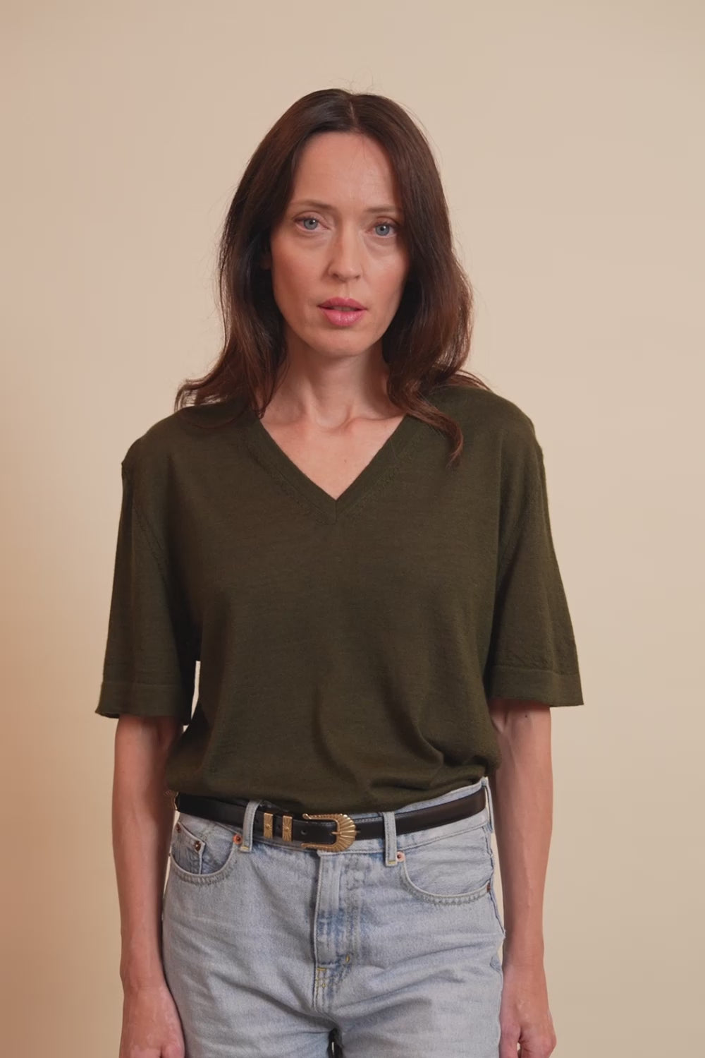 kaki cashmere tee shirt women - video | Magnus | Linnea Lund