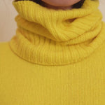 flash yellow cashmere collar women - video | Maya | Linnea Lund 