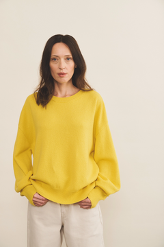 Flash yellow cashmere sweater women - front view | Sarah | Linnea Lund