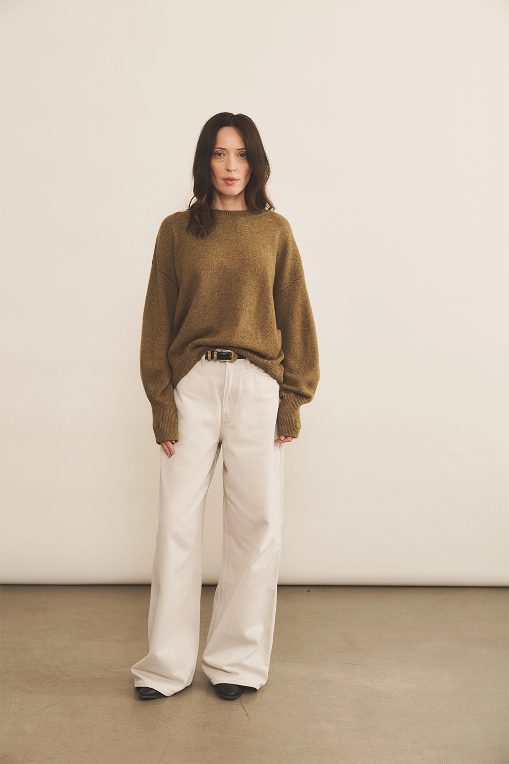 green tobacco cashmere sweater women - look | Sarah | Linnea Lund