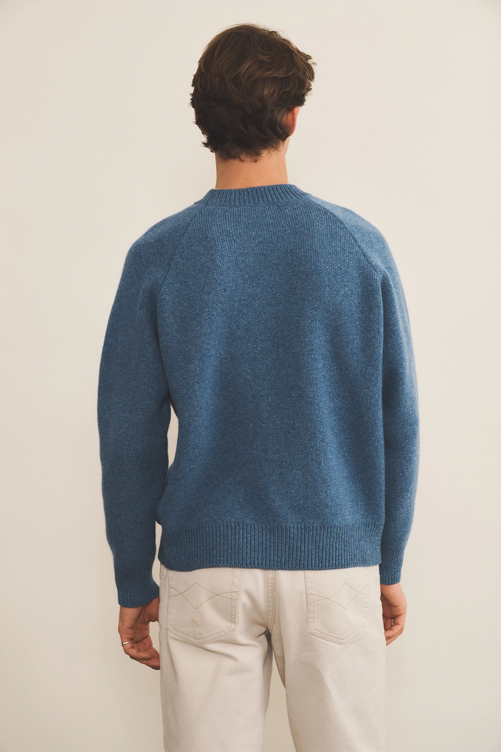 Blue denim cashmere sweater men - back view | Sergio | Linnea Lund