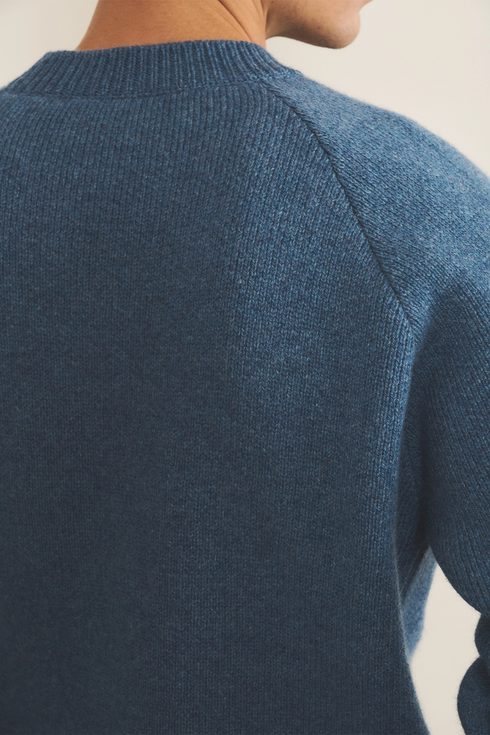 Blue denim cashmere sweater men - back view | Sergio | Linnea Lund