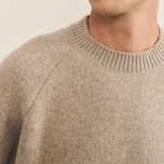 Greige cashmere sweater men - focus view | Sergio | Linnea Lund